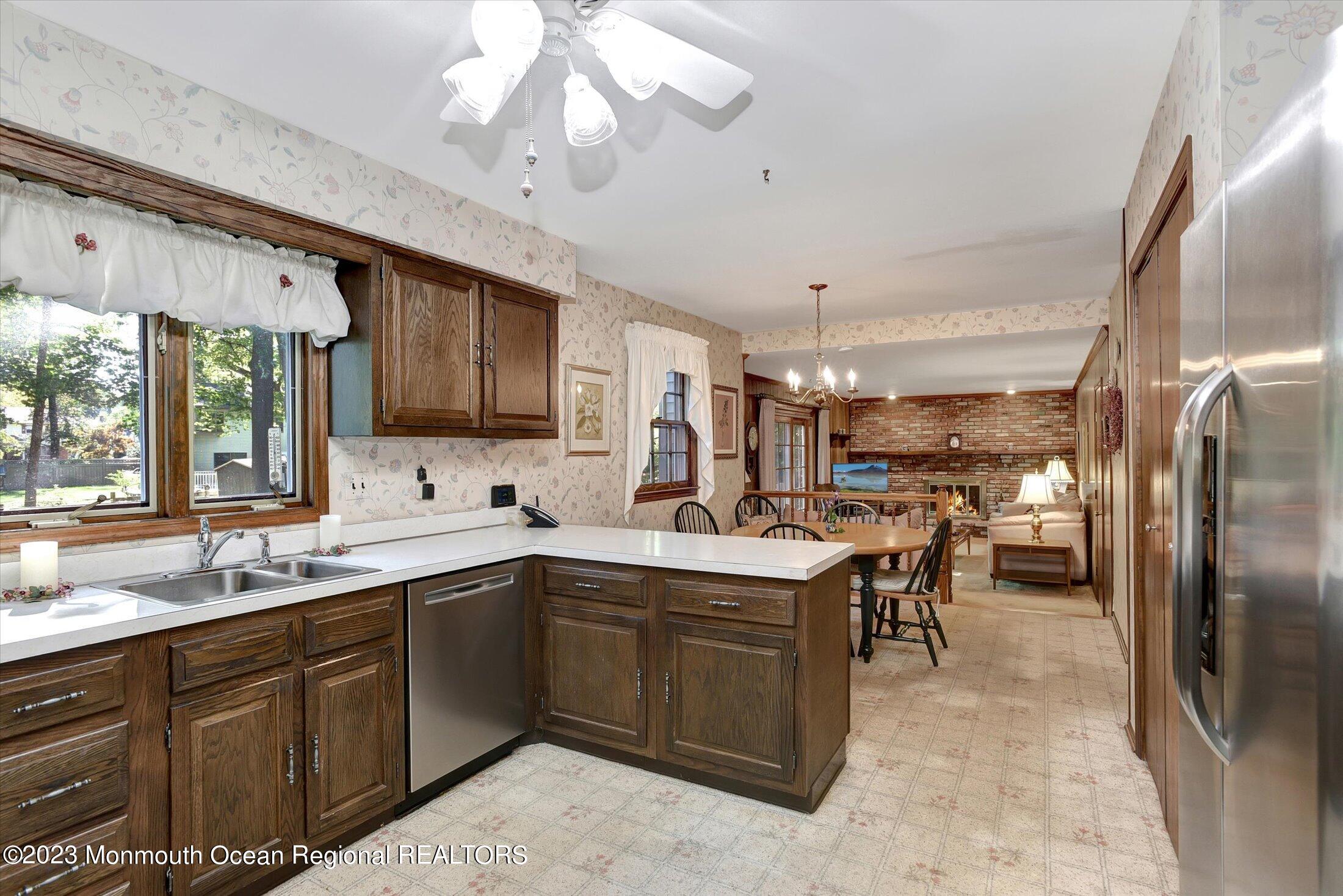 163 Marvin Road Middletown, NJ 07748 - Photo 16 of 39 15-Kitchen to Family Room