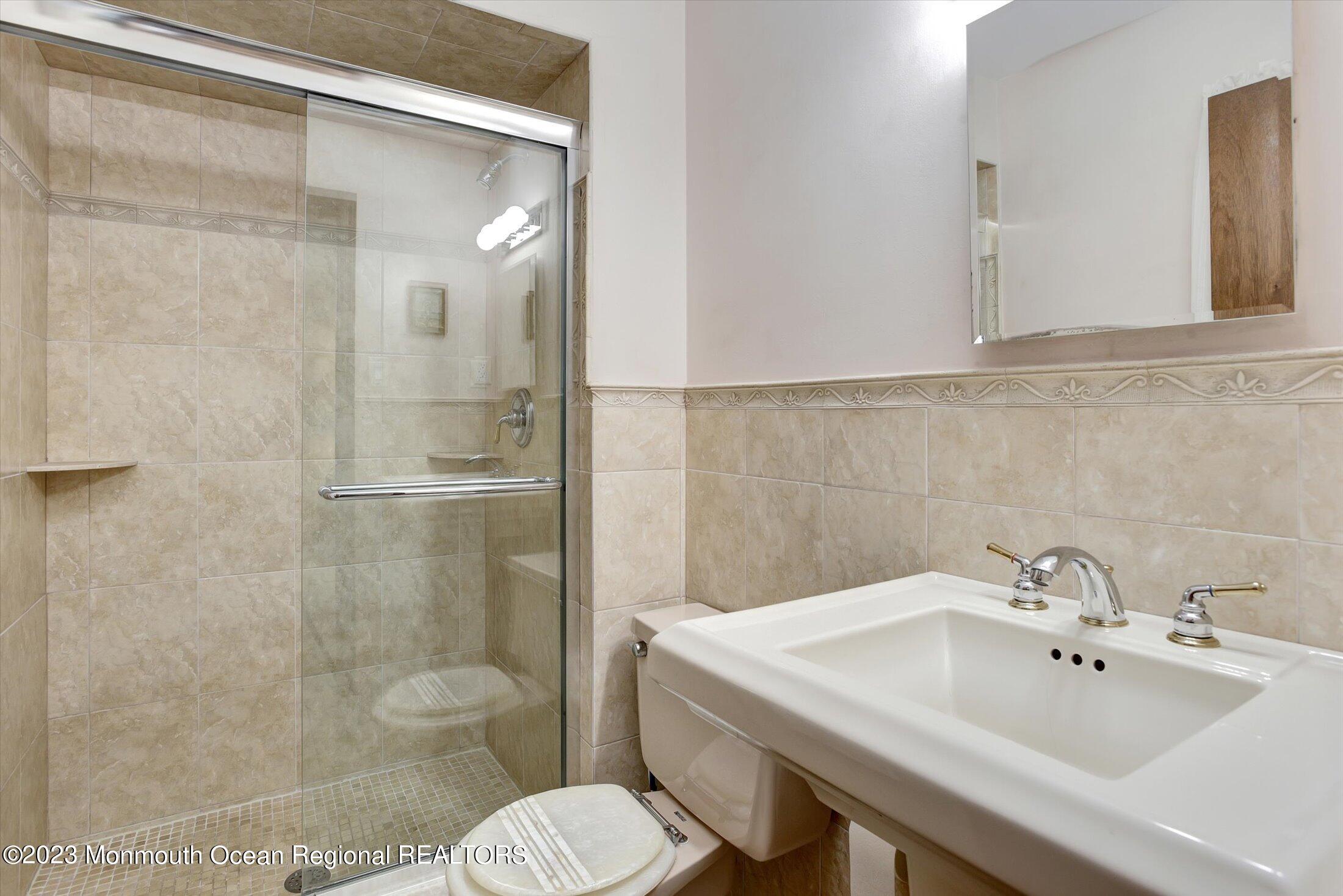 163 Marvin Road Middletown, NJ 07748 - Photo 32 of 39 31-Master Bathroom