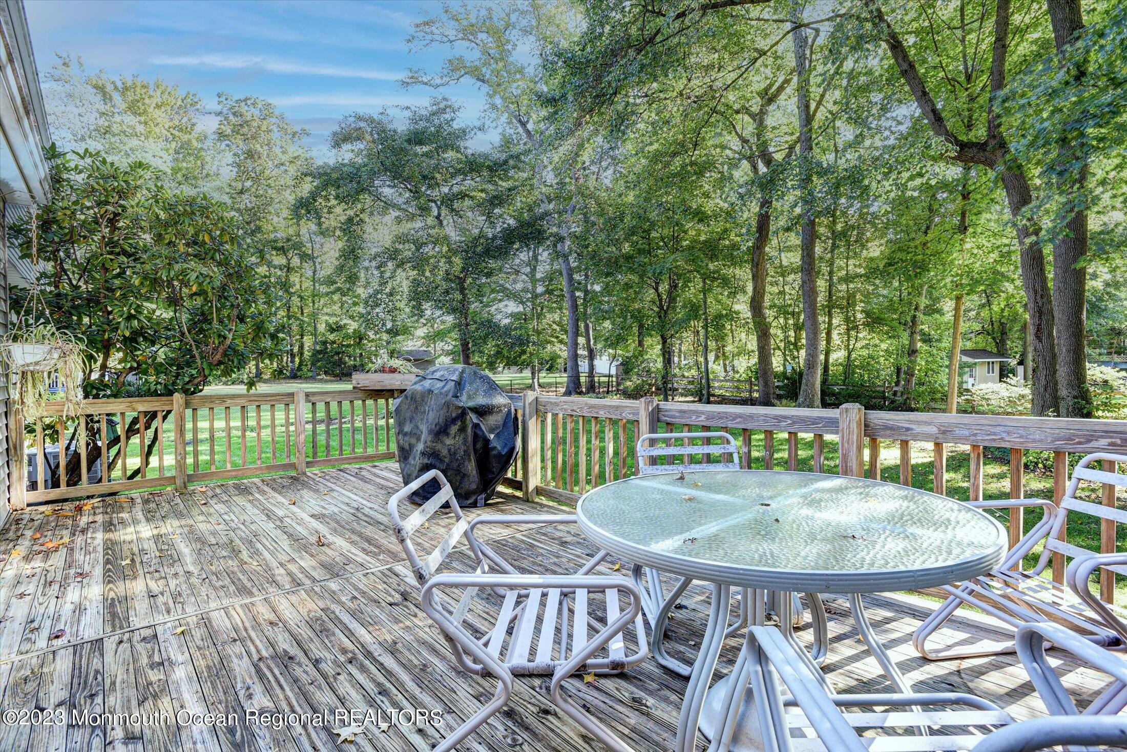 163 Marvin Road Middletown, NJ 07748 - Photo 37 of 39 36-Deck