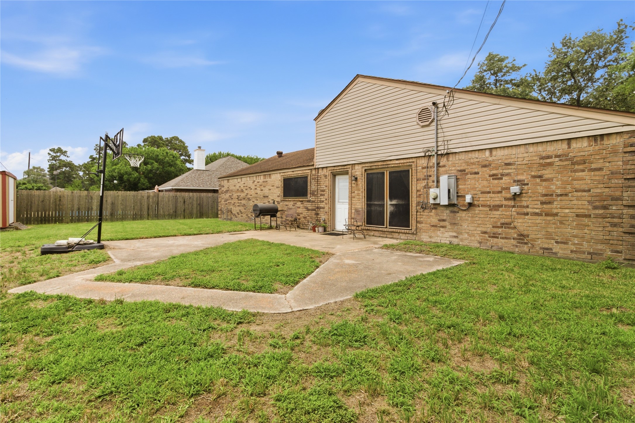 7310 Maple Lane Baytown, TX 77521 - Photo 23 of 28
