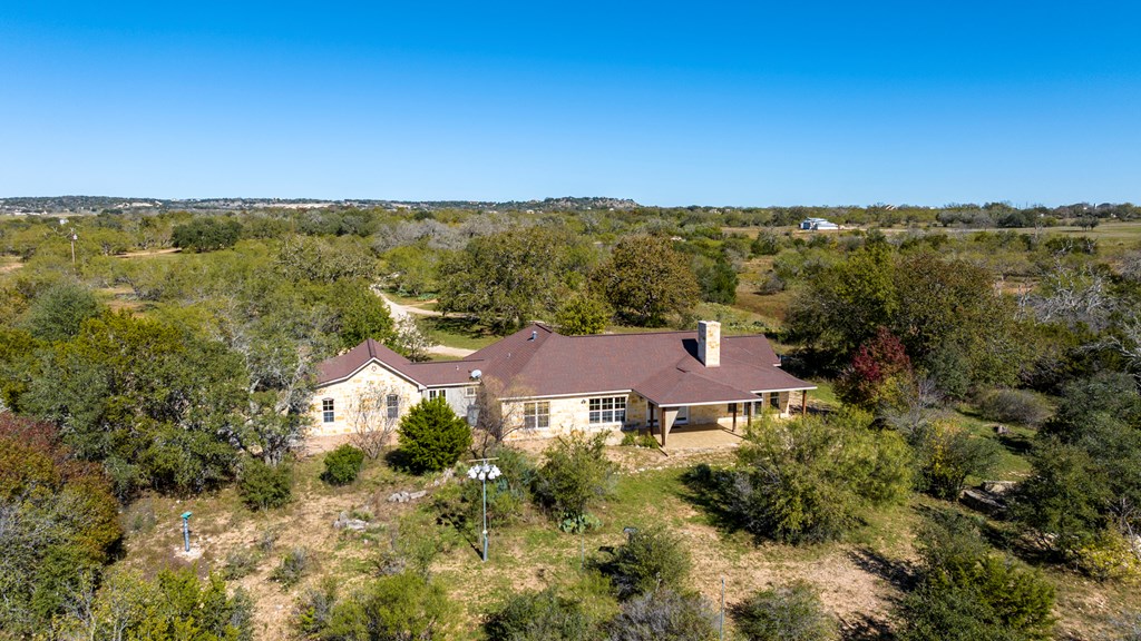 803 Funf Kinder Road Fredericksburg, TX 78624 - Photo 32 of 43 Gallery Image 32
