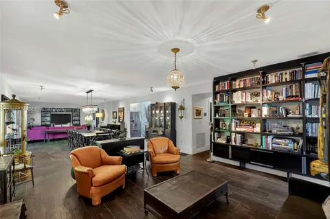 $4,995,000 | 1680 Onaway Drive, Coconut Grove, FL 33133