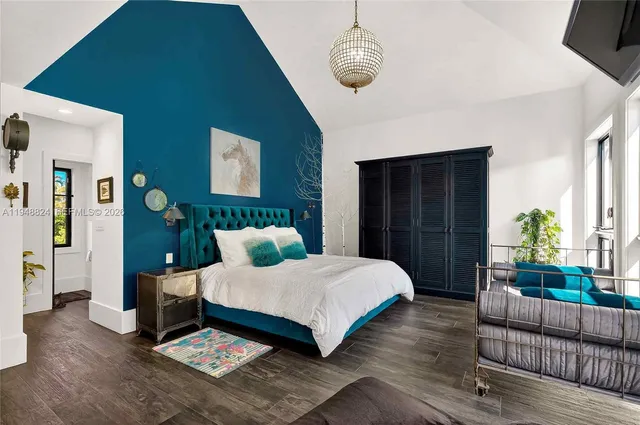 $4,995,000 | 1680 Onaway Drive, Coconut Grove, FL 33133