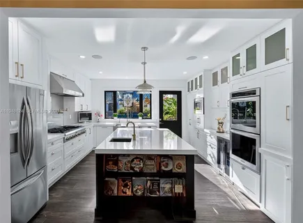 $4,475,000 | 1680 Onaway Drive, Coconut Grove, FL 33133