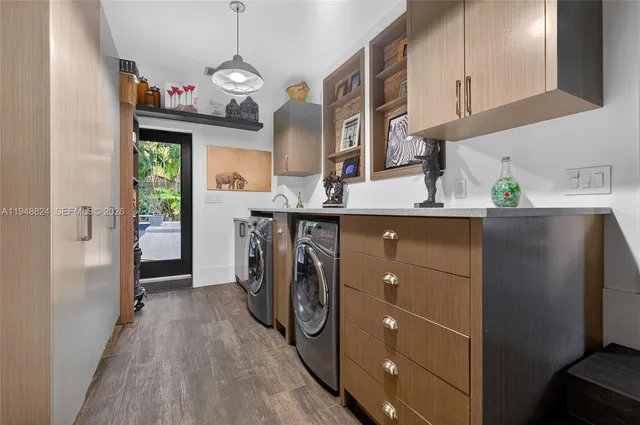 $4,995,000 | 1680 Onaway Drive, Coconut Grove, FL 33133