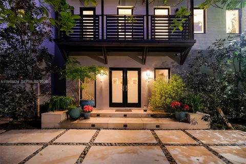 $4,475,000 | 1680 Onaway Drive, Coconut Grove, FL 33133