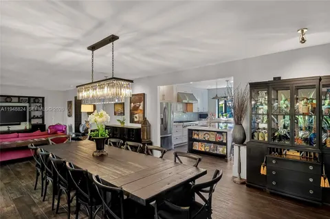 $4,475,000 | 1680 Onaway Drive, Coconut Grove, FL 33133