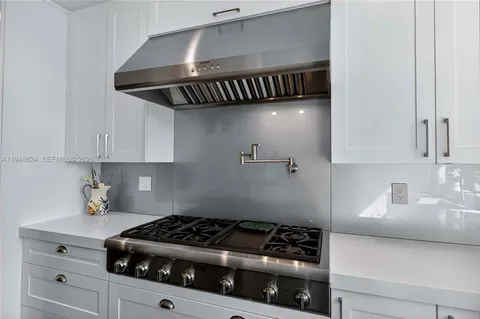 $4,475,000 | 1680 Onaway Drive, Coconut Grove, FL 33133