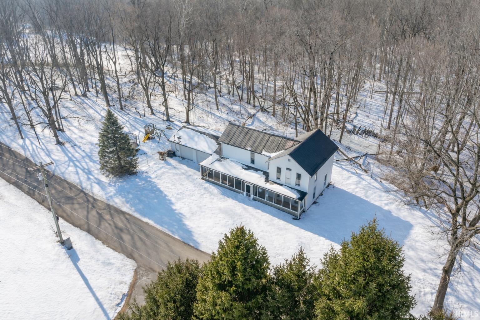 3281 East Wilcox Road Warsaw, IN 46580 - Photo 6 of 34 Gallery Image 6