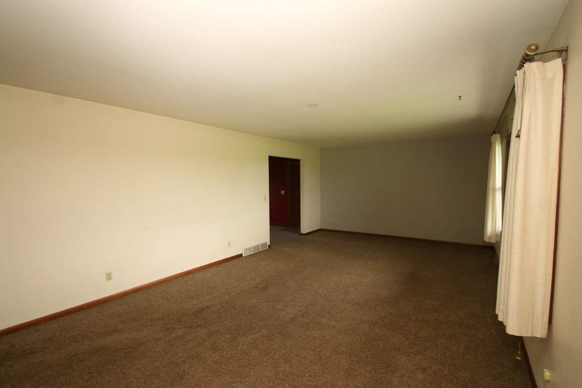 5460 Squaw Prairie Road Belvidere, IL 61008 - Photo 5 of 24 Gallery Image 5