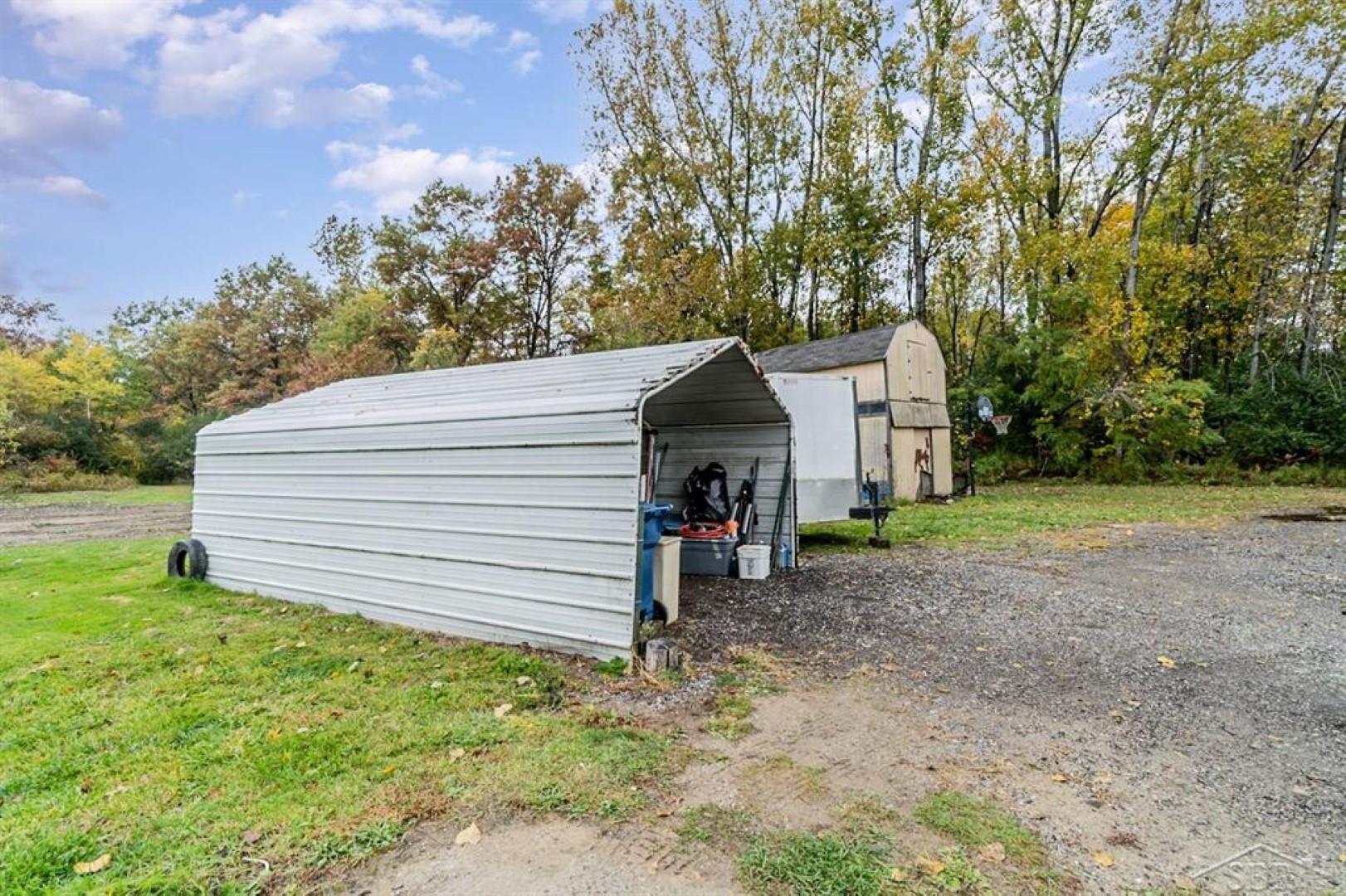 326-324 South Meridian Road Midland, MI 48640 - Photo 24 of 39