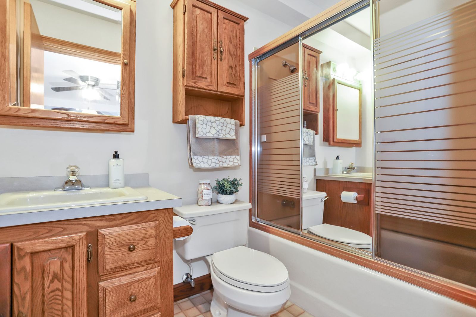 590 Frederick Lane Hoffman Estates, IL 60169 - Photo 18 of 30