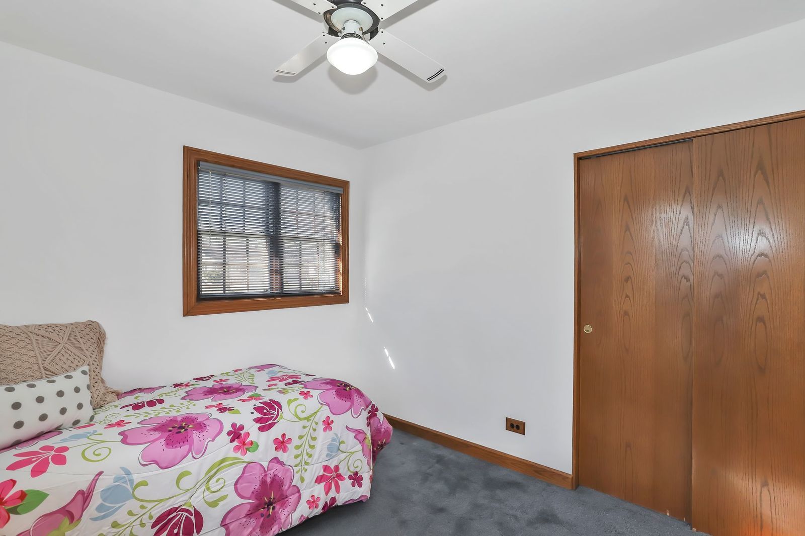 590 Frederick Lane Hoffman Estates, IL 60169 - Photo 25 of 30