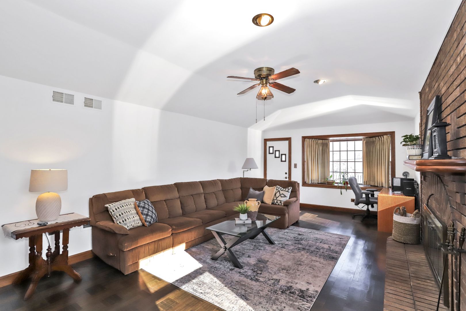 590 Frederick Lane Hoffman Estates, IL 60169 - Photo 5 of 30