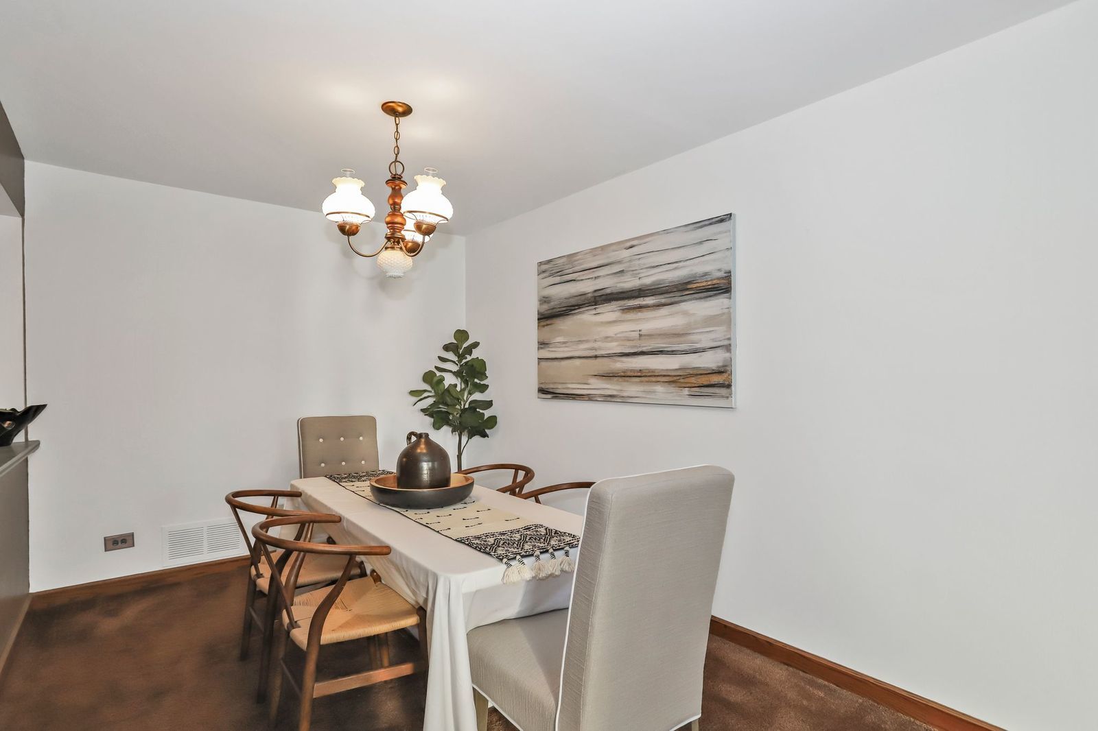 590 Frederick Lane Hoffman Estates, IL 60169 - Photo 9 of 30