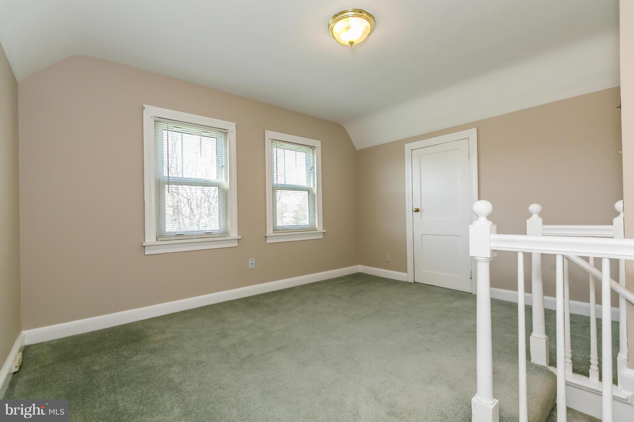 20935 Potomac View Road Sterling, VA 20165 - Photo 21 of 30 a view of an empty room with window