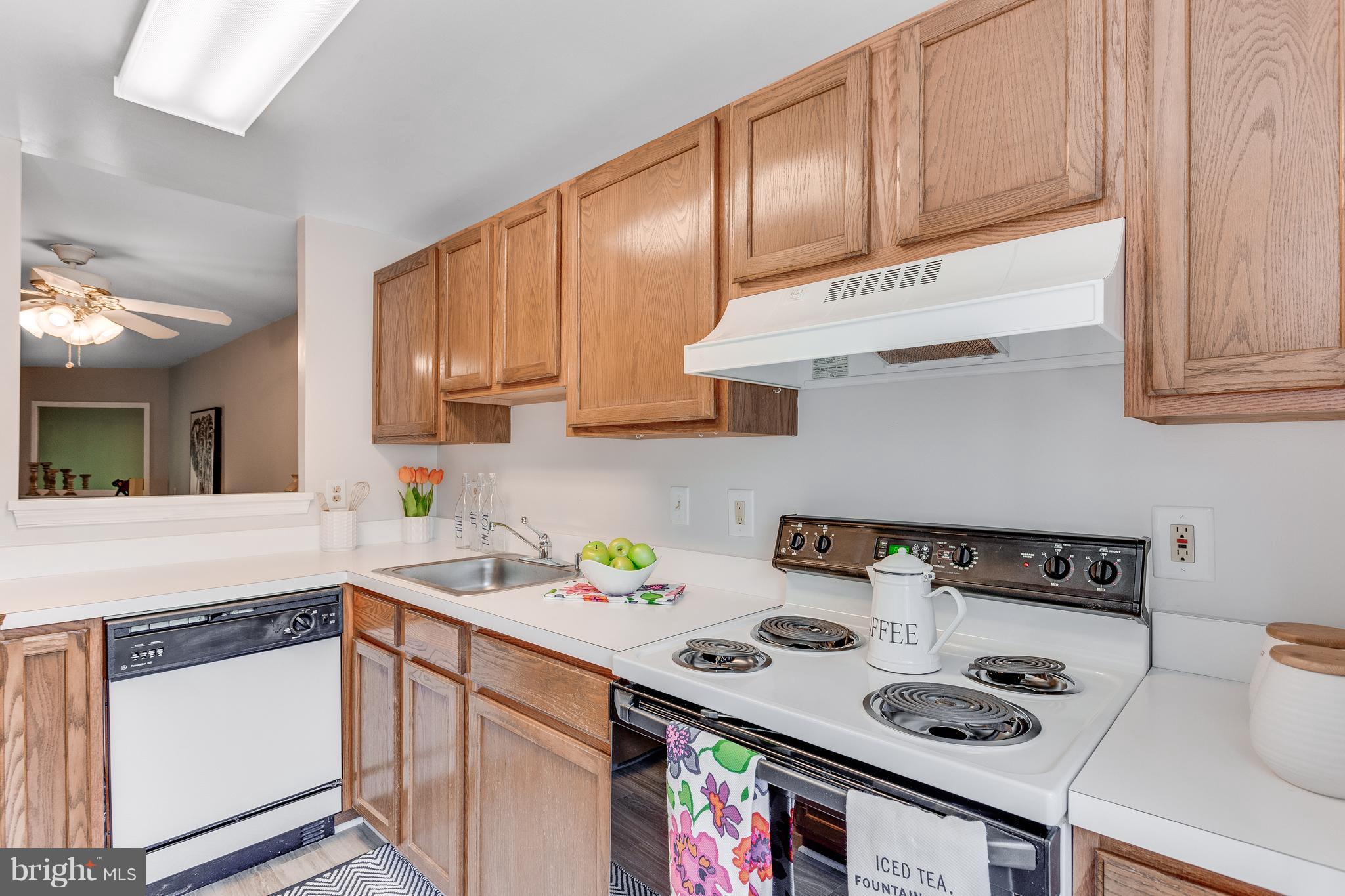 223 Sycamore Ridge Road Laurel, MD 20724 - Photo 6 of 29 Kitchen