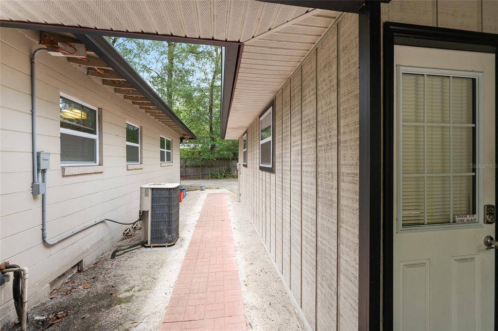 3826 Southwest 2nd Avenue Gainesville, FL 32607 - Photo 30 of 44