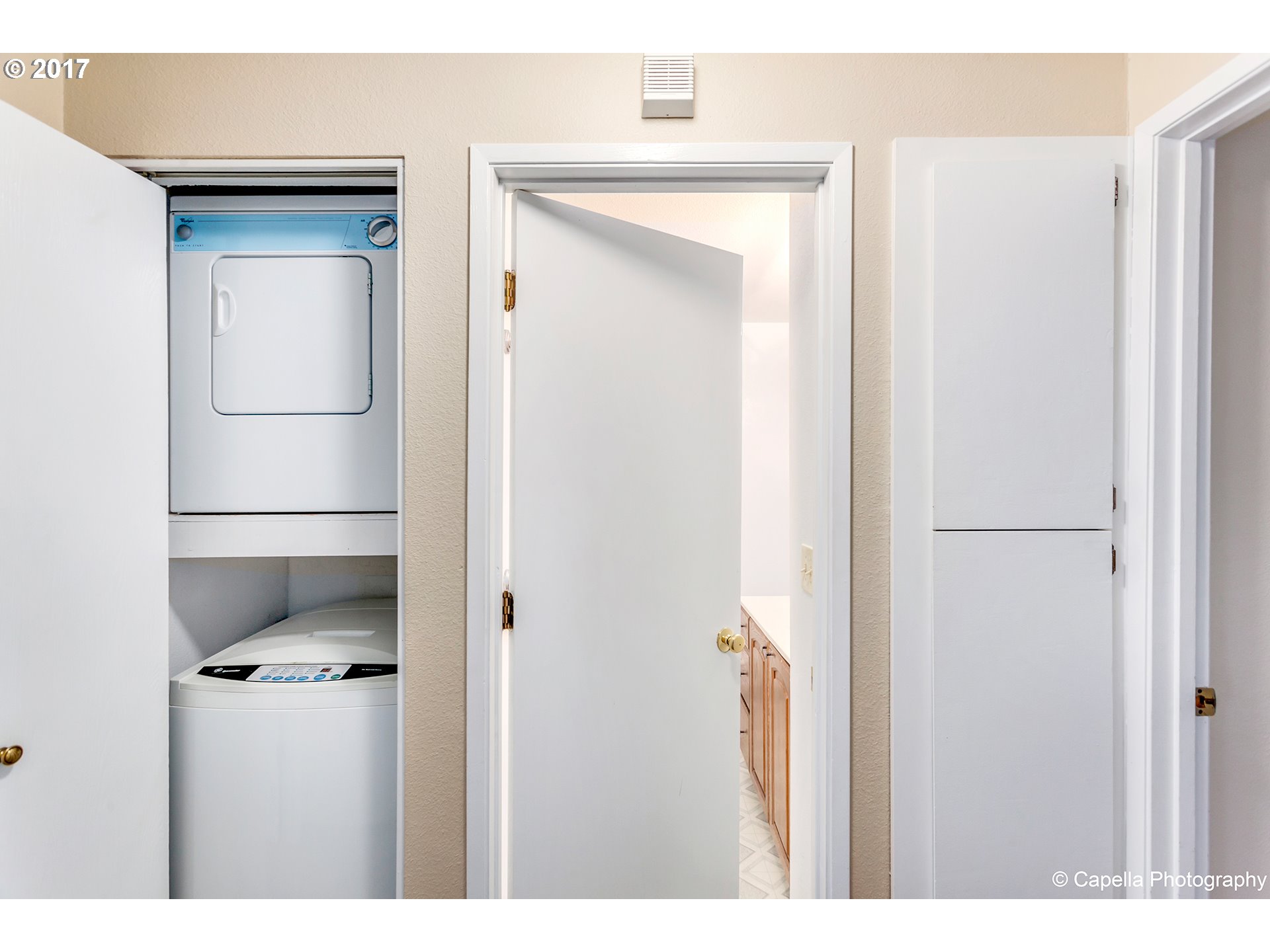 12614 Northwest Barnes Road, Unit 3 Portland, OR 97229 - Photo 13 of 24 Laundry