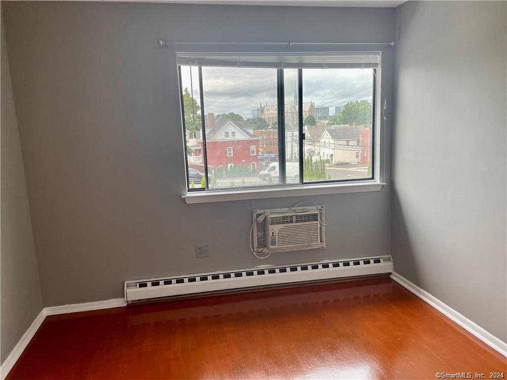 235 Cove Road, Unit 1 Stamford, CT 06902 - Photo 5 of 9