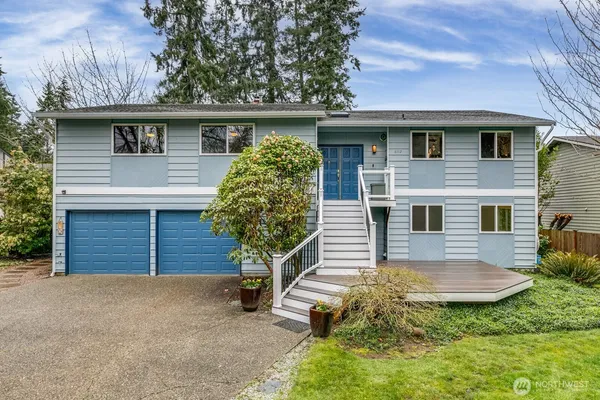 $989,000 | 8712 53rd Place West, Mukilteo, WA 98275