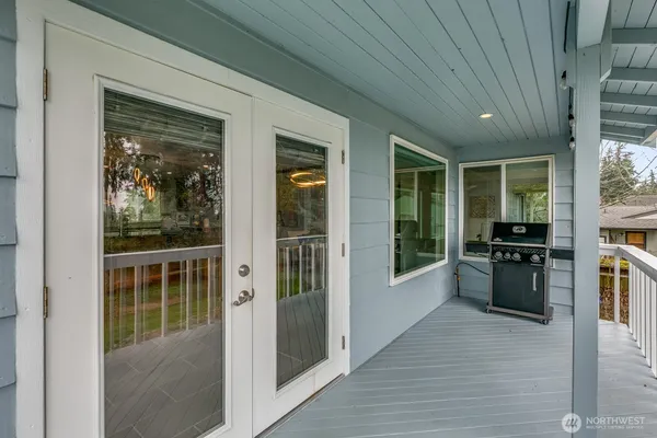 $989,000 | 8712 53rd Place West, Mukilteo, WA 98275