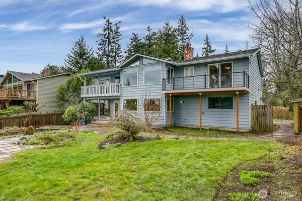 $989,000 | 8712 53rd Place West, Mukilteo, WA 98275