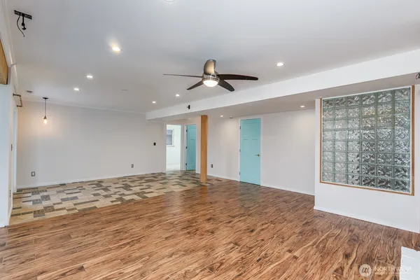 $989,000 | 8712 53rd Place West, Mukilteo, WA 98275