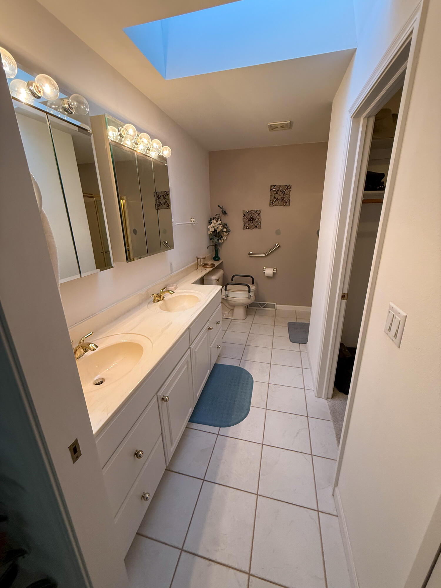 18 Ridgewood Court Fond du Lac, WI 54937 - Photo 20 of 28 18 Ridgewood Ct-60