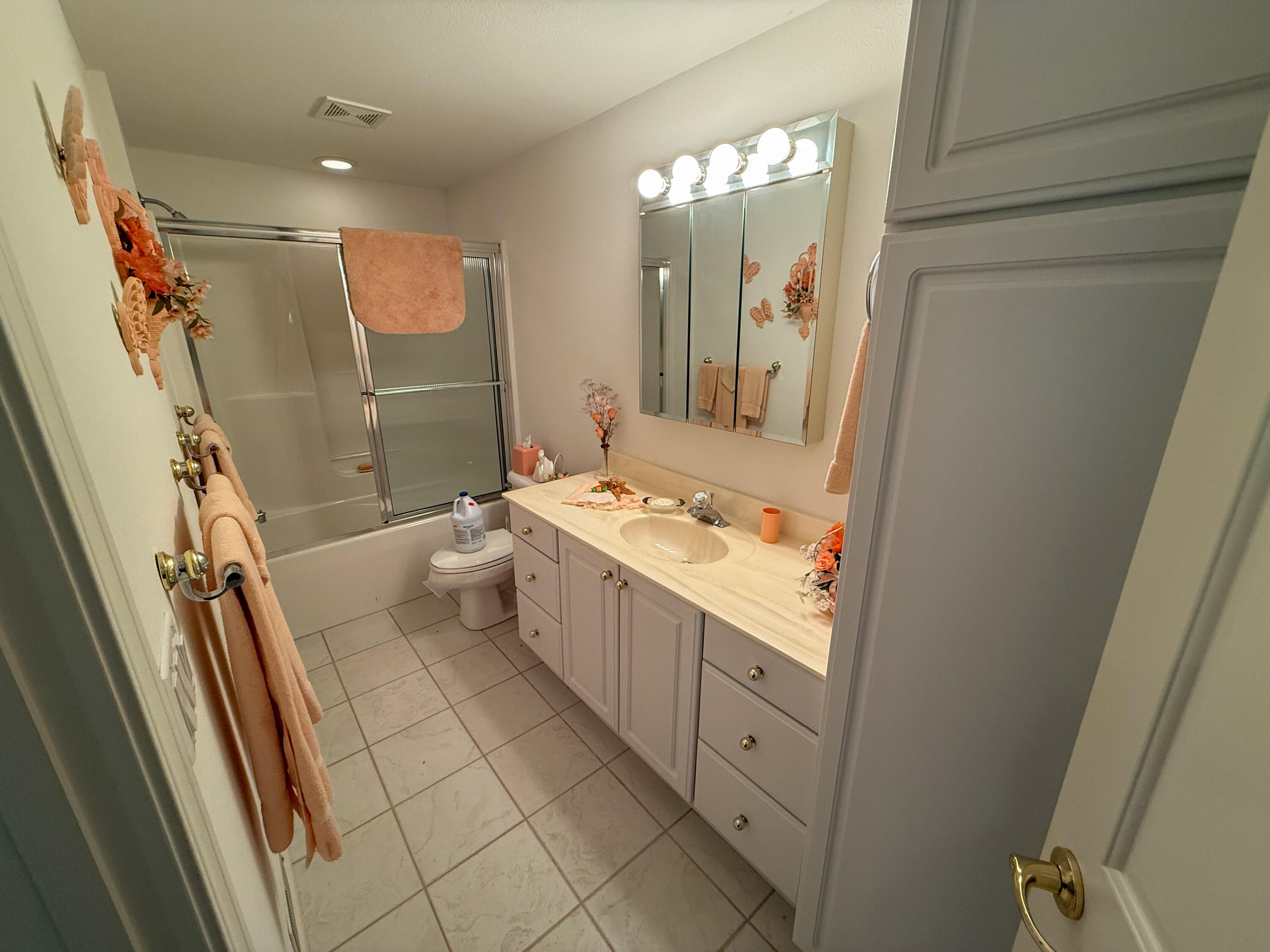 18 Ridgewood Court Fond du Lac, WI 54937 - Photo 21 of 28 18 Ridgewood Ct-66