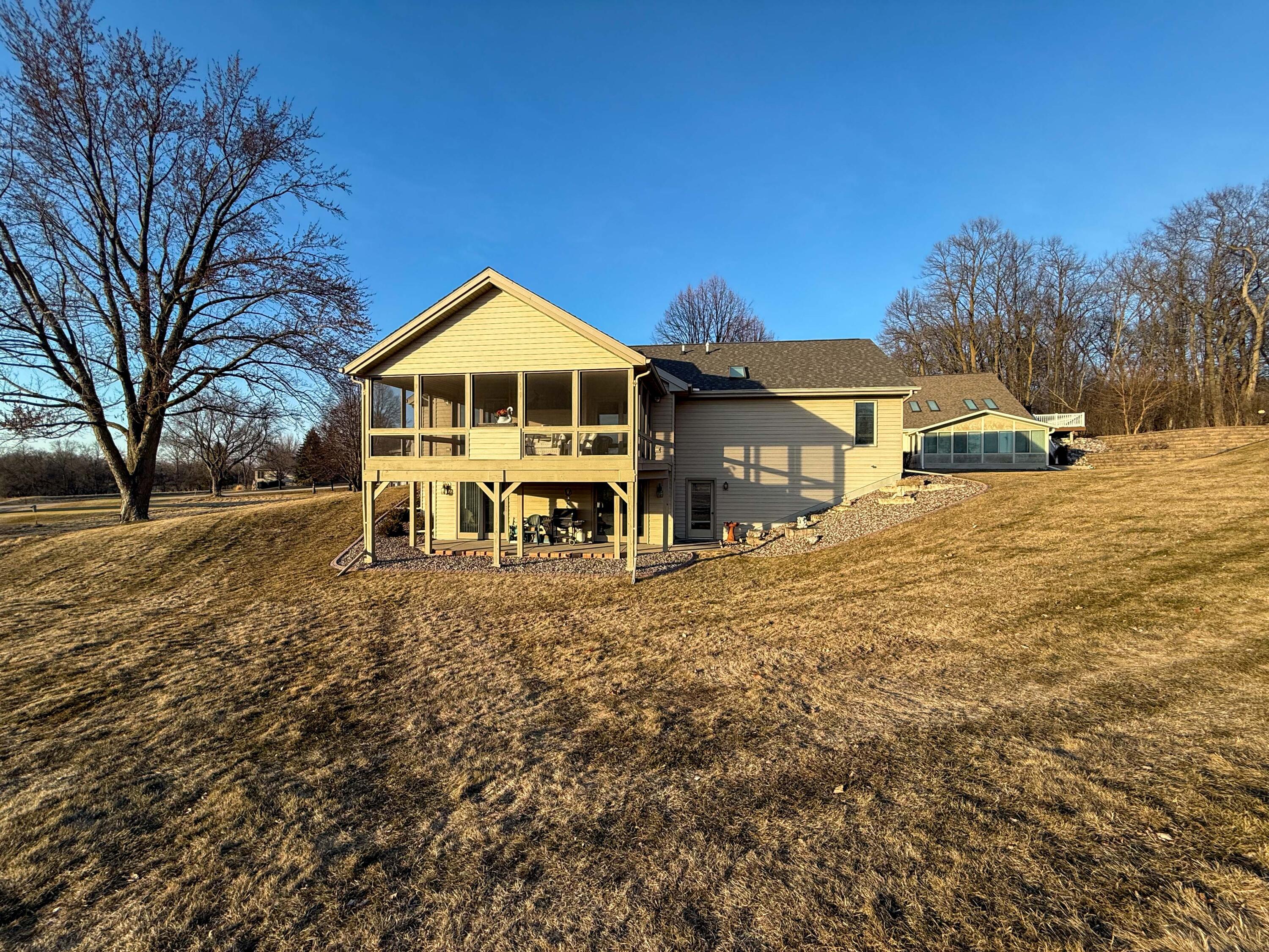 18 Ridgewood Court Fond du Lac, WI 54937 - Photo 25 of 28 18 Ridgewood Ct-14