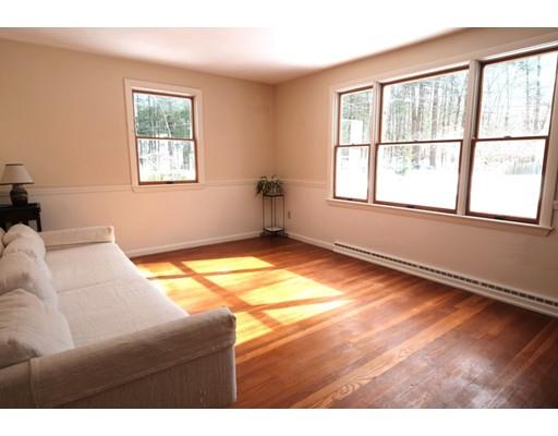 47 Parker Road Chelmsford, MA 01824 - Photo 4 of 28