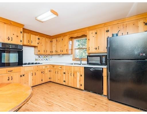 47 Parker Road Chelmsford, MA 01824 - Photo 9 of 28