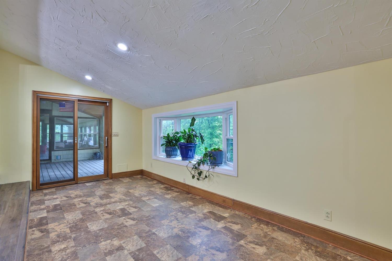 6499 Stonegate Drive Guilford, IN 47022 - Photo 23 of 73