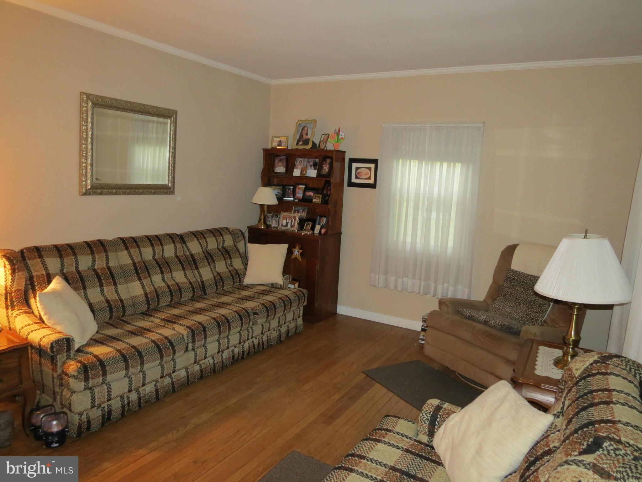 12129 Selfridge Road Silver Spring, MD 20906 - Photo 8 of 28 Living Room with hardwood floors