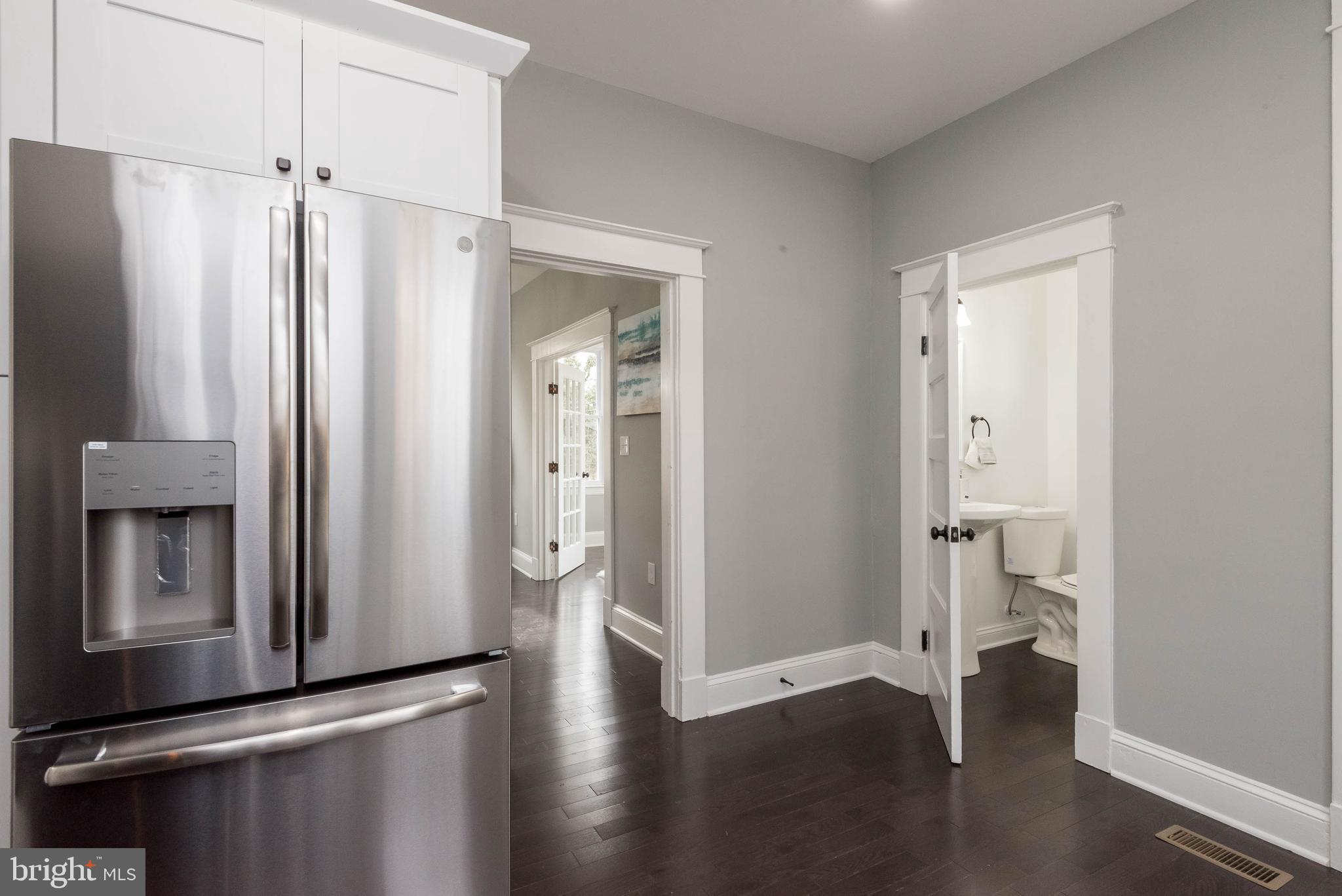 240 Mallow Hill Road Baltimore, MD 21229 - Photo 11 of 38