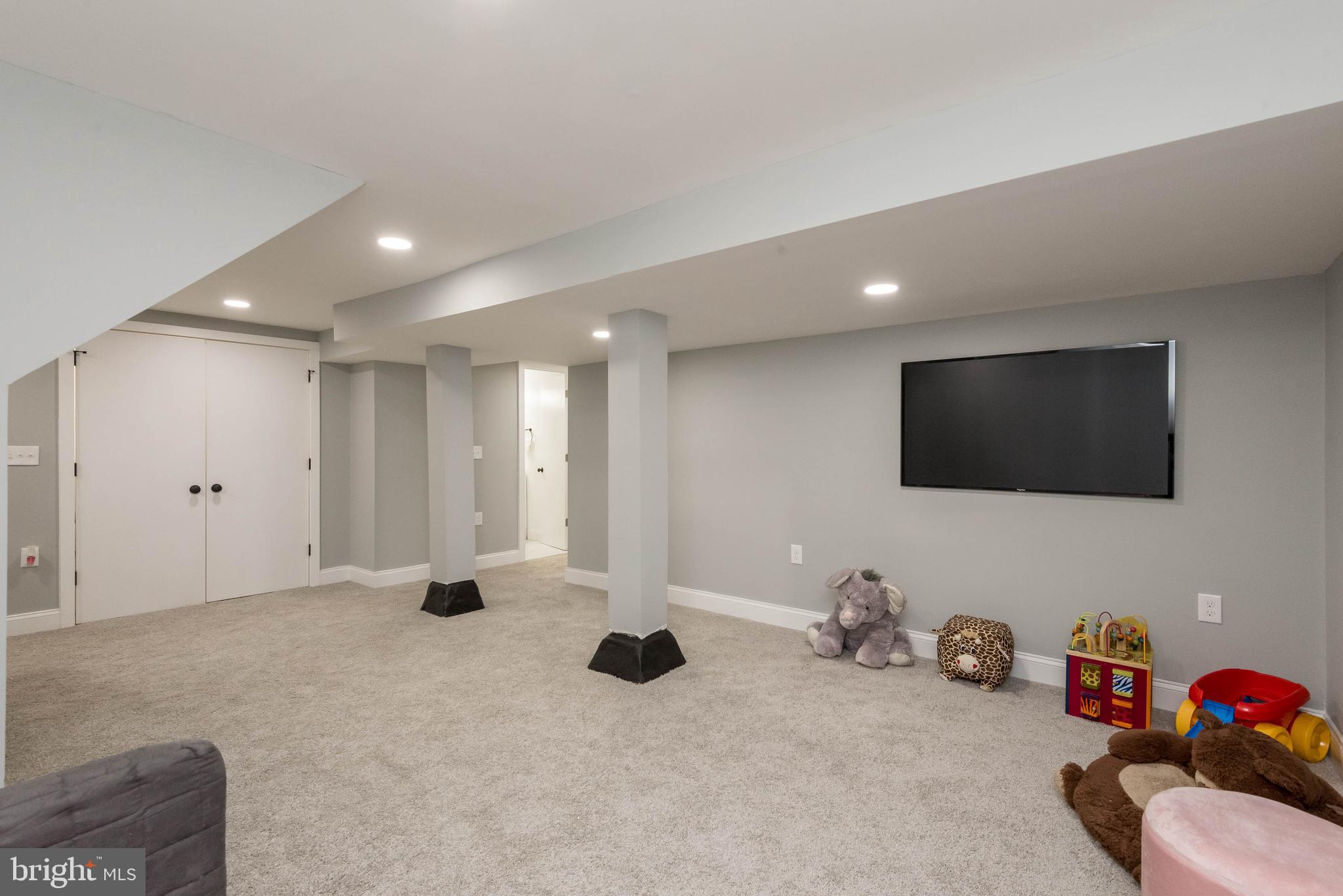 240 Mallow Hill Road Baltimore, MD 21229 - Photo 30 of 38