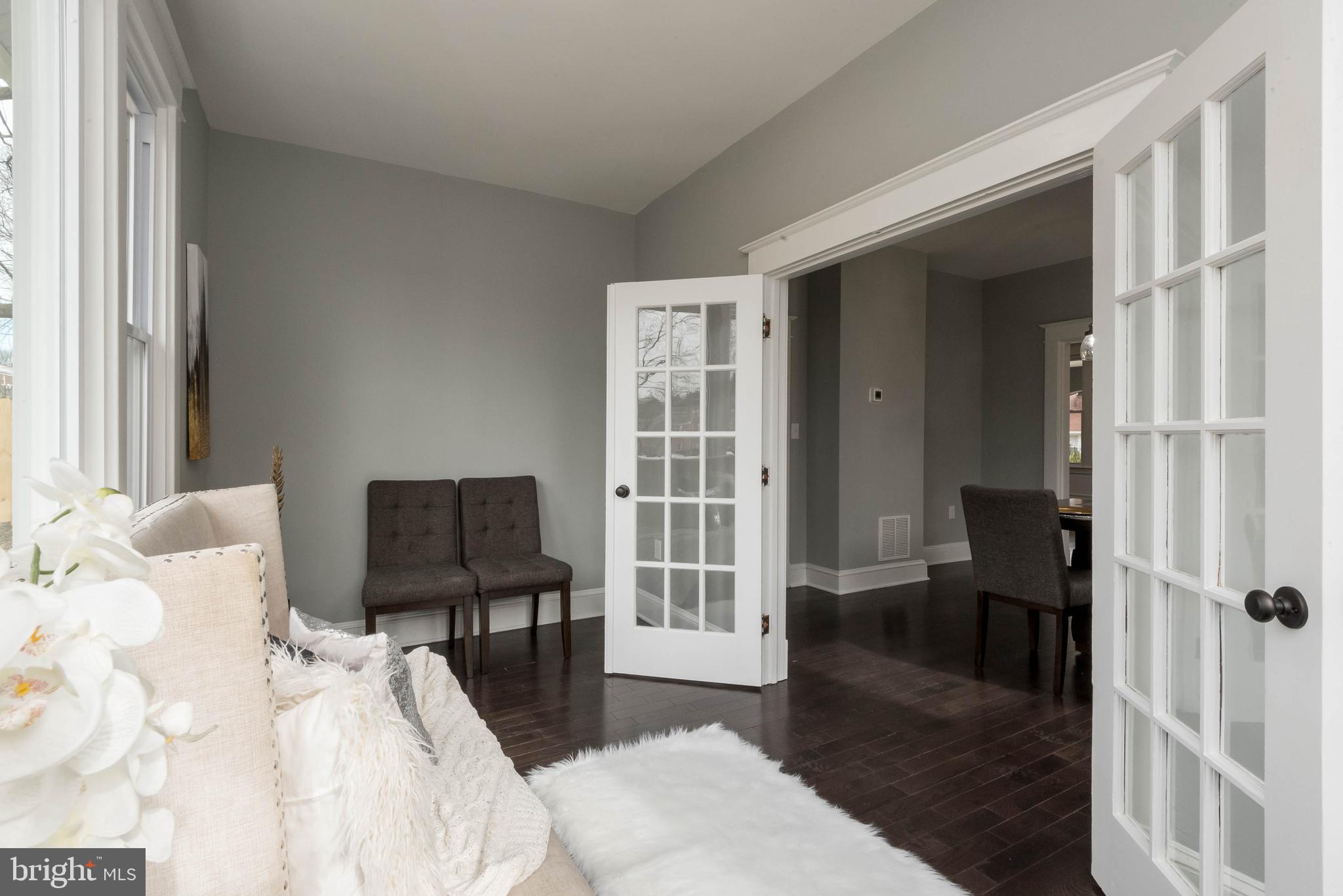 240 Mallow Hill Road Baltimore, MD 21229 - Photo 6 of 38