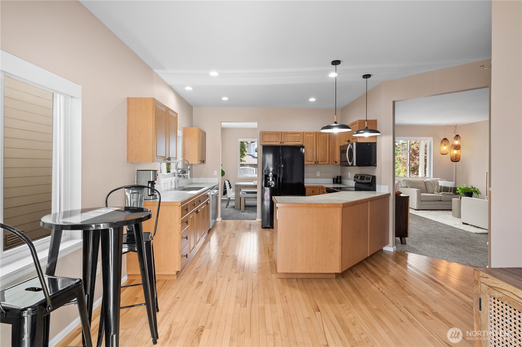 16850 164th Way Southeast Renton, WA 98058 - Photo 13 of 36 Gallery Image 13