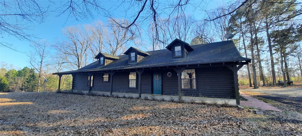6951 Mira Myrtis Road Ida, LA 71044 - Photo 29 of 32 View of front of property featuring a porch