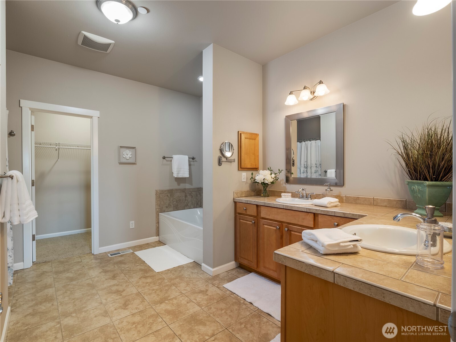 3088 Ridge View Place DuPont, WA 98327 - Photo 12 of 27 Gallery Image 12