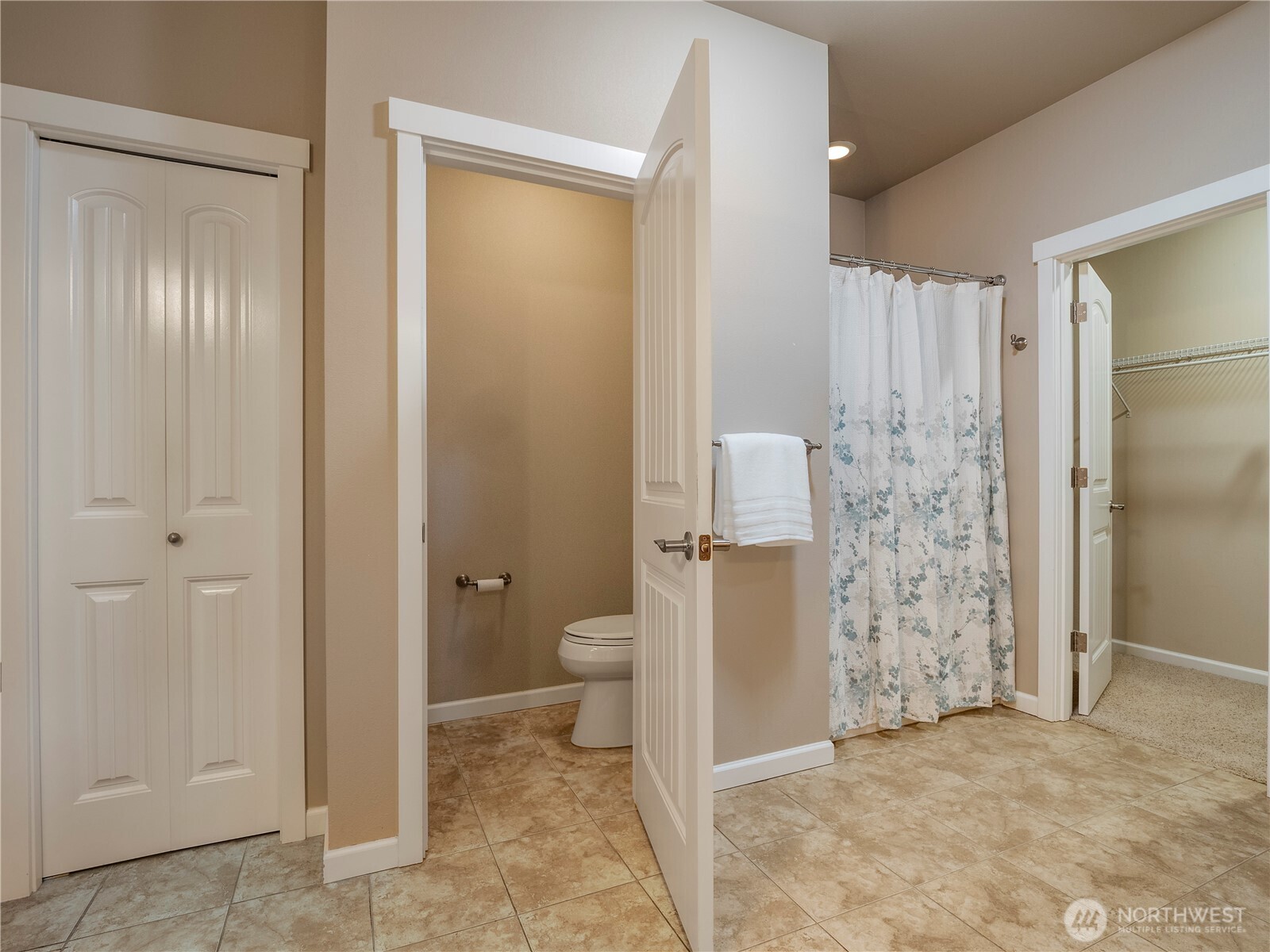 3088 Ridge View Place DuPont, WA 98327 - Photo 13 of 27 Gallery Image 13