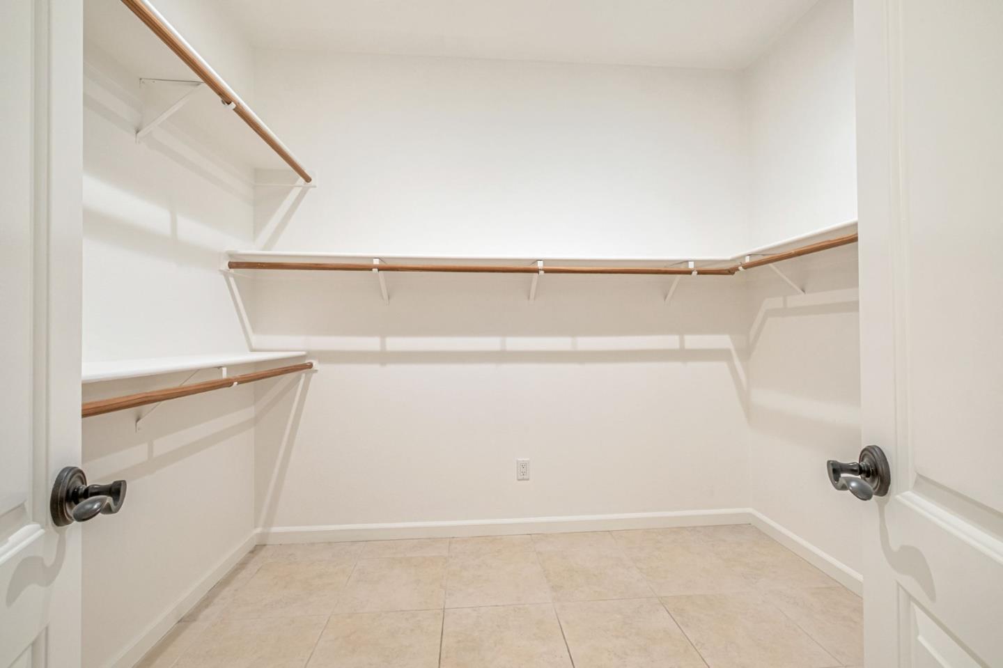 125 Zanzibar Drive Aptos, CA 95003 - Photo 31 of 52 a view of small space