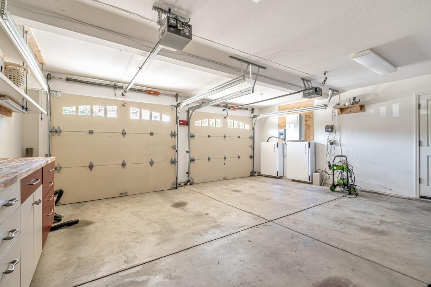 125 Zanzibar Drive Aptos, CA 95003 - Photo 51 of 52 a view of a garage