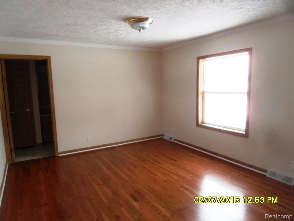 74500 Mackey Road Richmond, MI 48062 - Photo 9 of 22 bed 1 - master.jpg