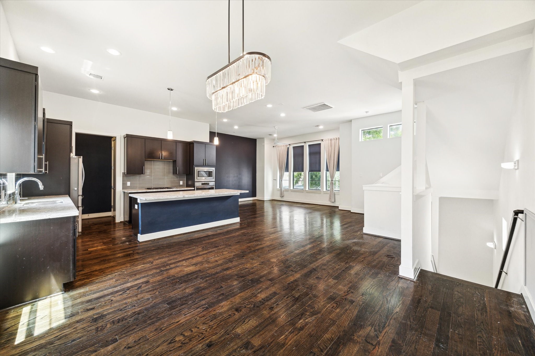 1703 Weber Street Houston, TX 77007 - Photo 8 of 32