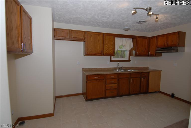 1352 Wheeler Road Zanesville, OH 43701 - Photo 2 of 13
