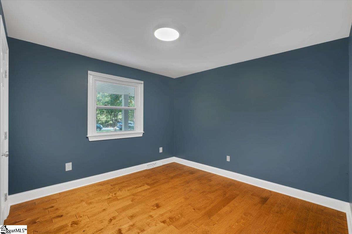 527 Mahaffey Drive Greer, SC 29651 - Photo 14 of 32