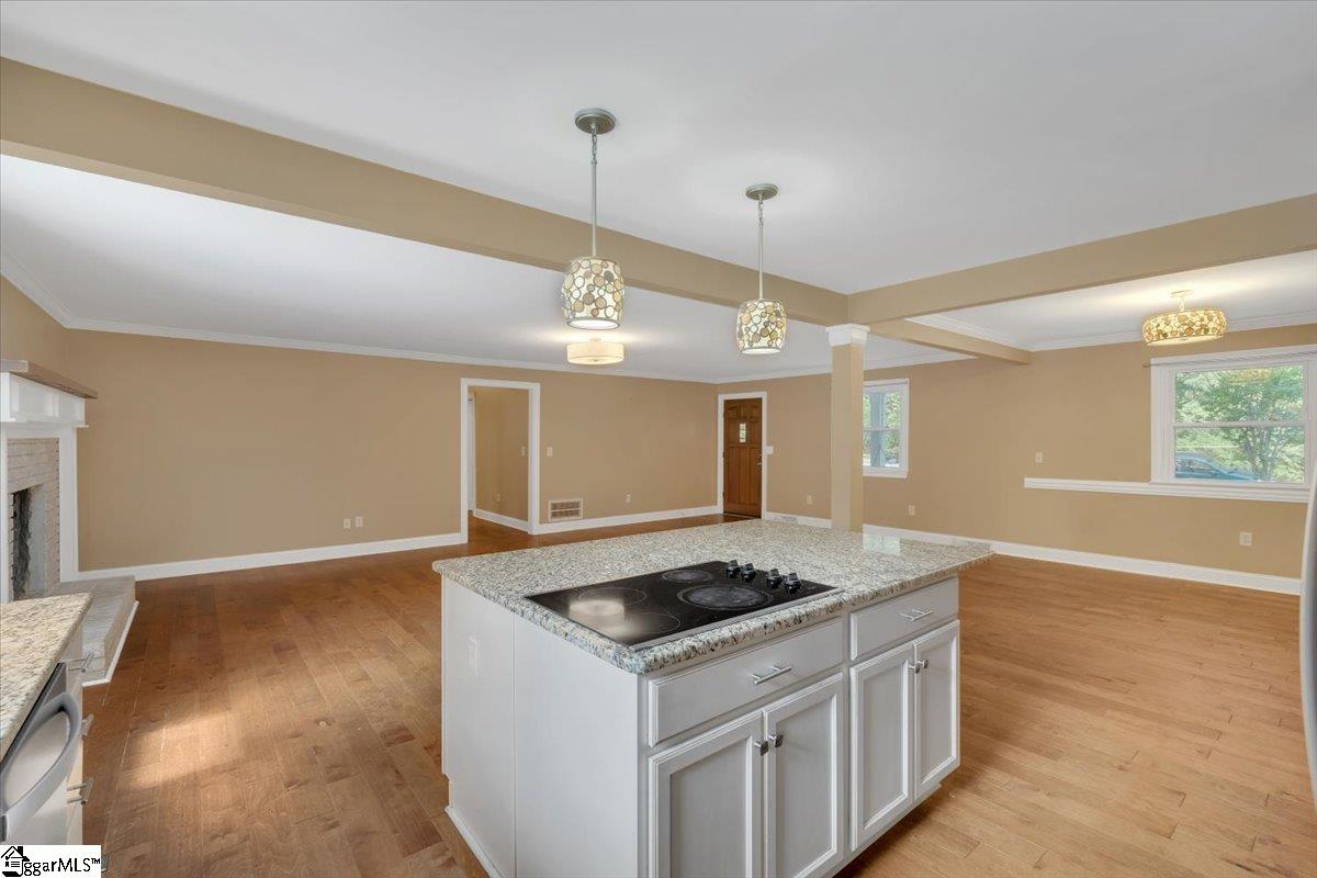 527 Mahaffey Drive Greer, SC 29651 - Photo 9 of 32