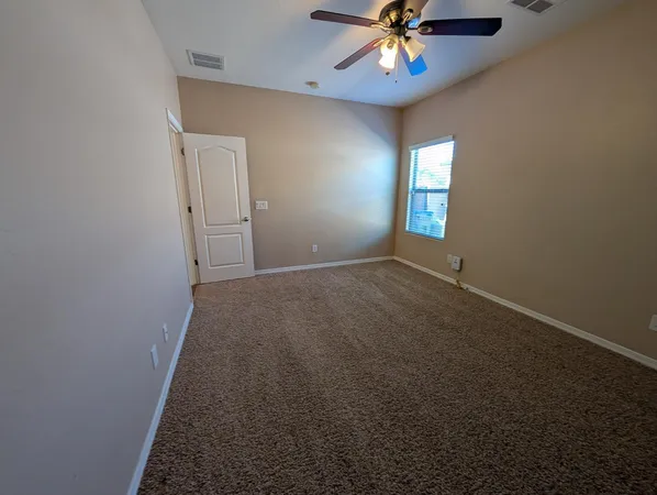 $2,250 | 1094 West Jamaica Hope Way, San Tan Valley, AZ 85143